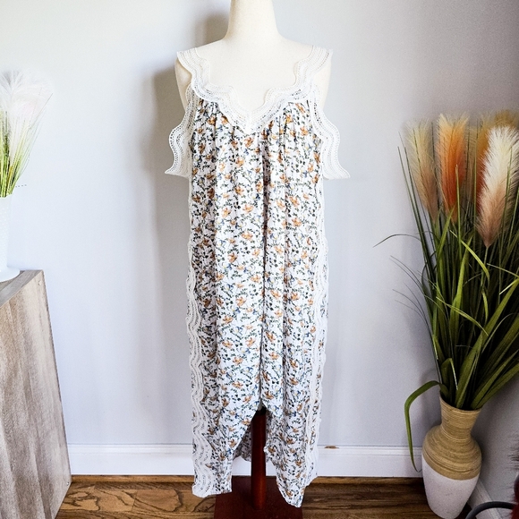 Revolve ELLIATT White Floral Print Elixir Lace Trim Oversized Dress Size Small - Picture 2 of 13